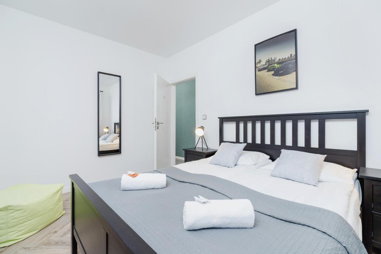 Premium Apartment Ludwinowska Krakow By Noclegi Renters Exterior foto