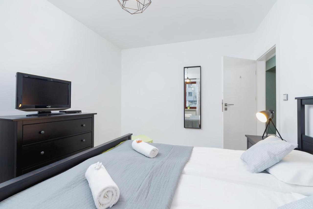 Premium Apartment Ludwinowska Krakow By Noclegi Renters Exterior foto